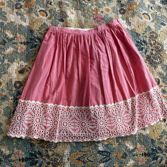 Boden Dresses & Skirts - Boden Pink Cotton Skirt w White Embroidered Trim